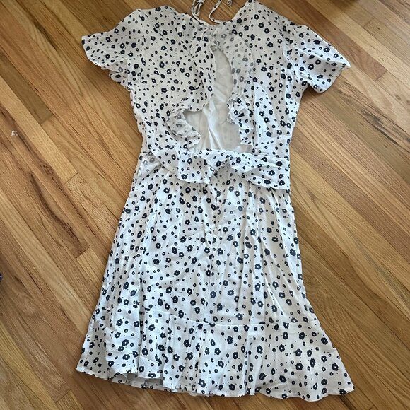 Princess Polly Floral Dress - Picture 3 of 3